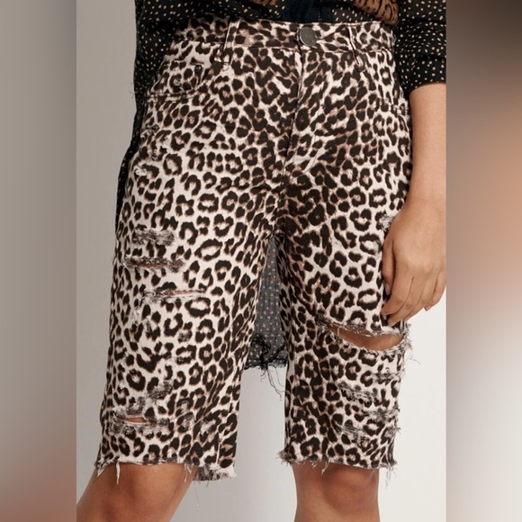 One Teaspoon Animal Print Trucker Cut Off Shorts 24 Fit like 26 - Picture 3 of 11